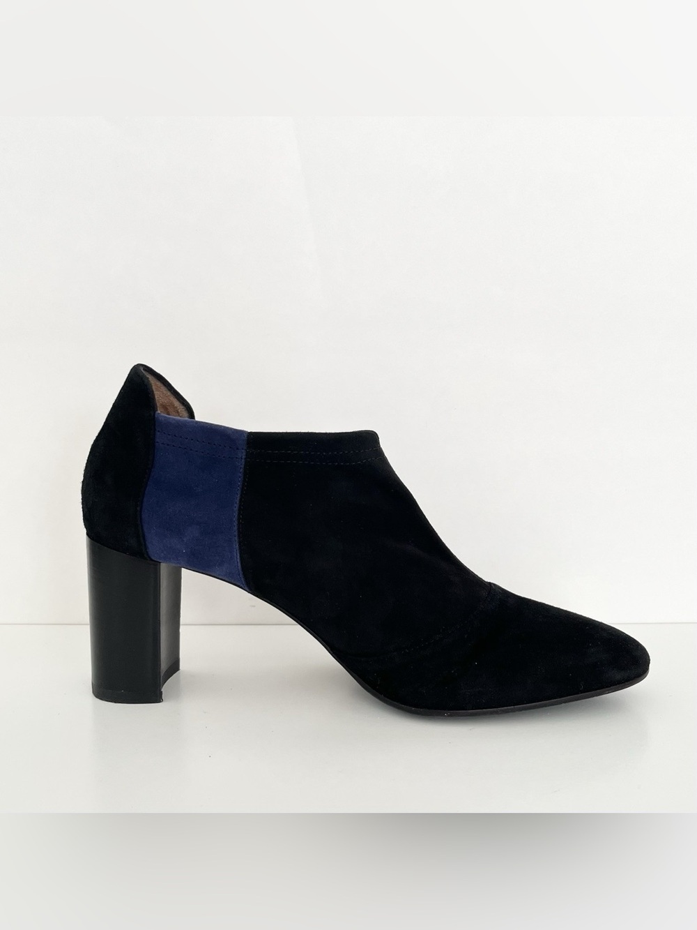 Aquatalia Women's Vale Suede Stretch Ankle Booties 8.5 Black Blue Colorblock